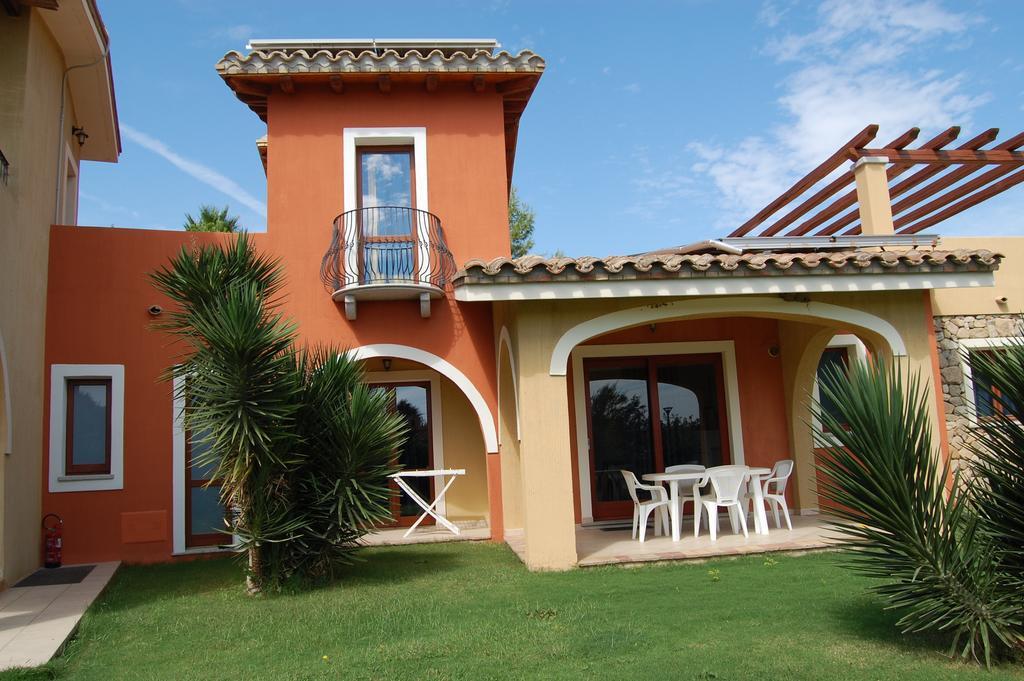 I Lentischi Aparthotel Villasimius Bilik gambar