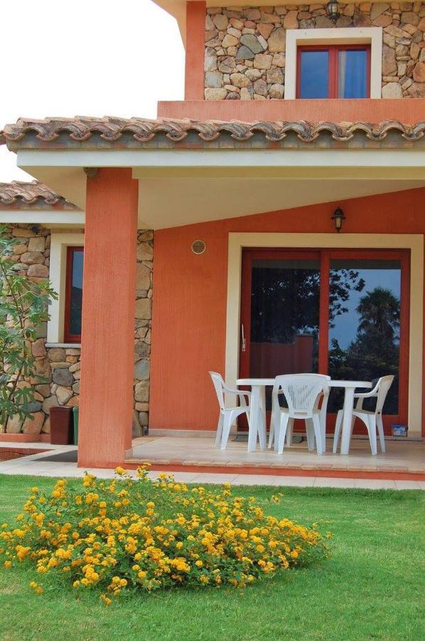 I Lentischi Aparthotel Villasimius Bilik gambar