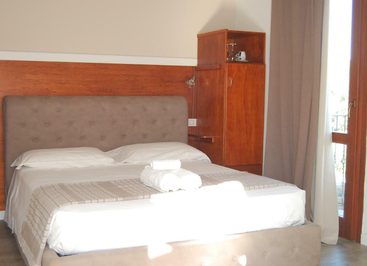 I Lentischi Aparthotel Villasimius Luaran gambar