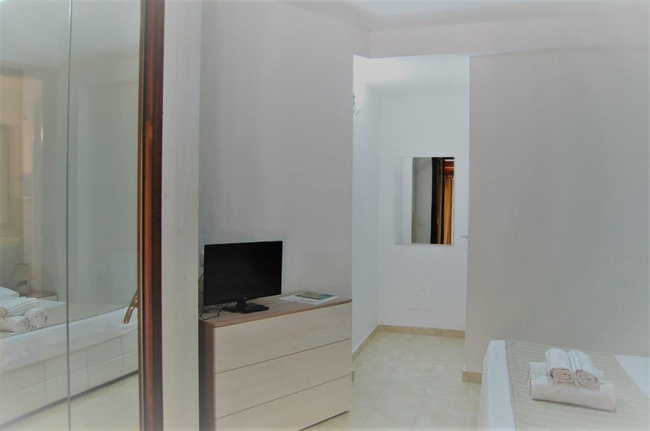 I Lentischi Aparthotel Villasimius Luaran gambar